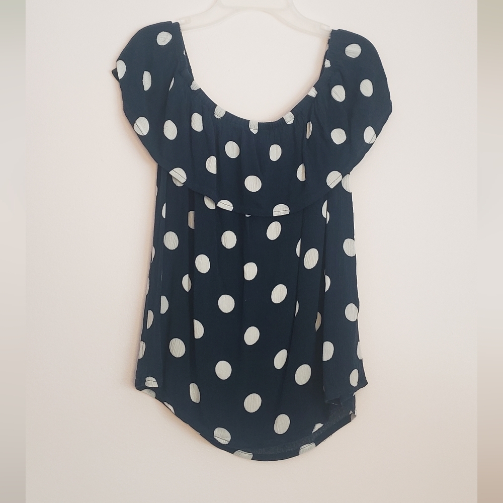 ICHI Blue Flutter Sleeve Ruffled Blouse with Polka Dots 🤍